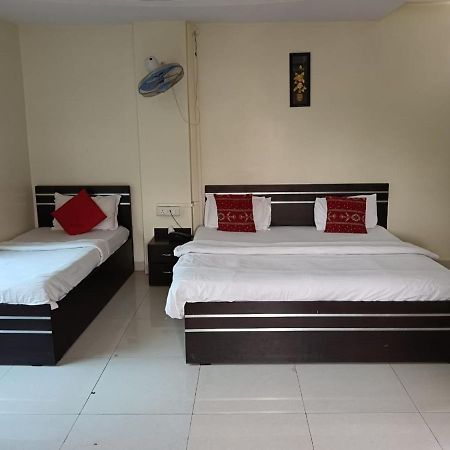 Hotel Mahati Indore Extérieur photo