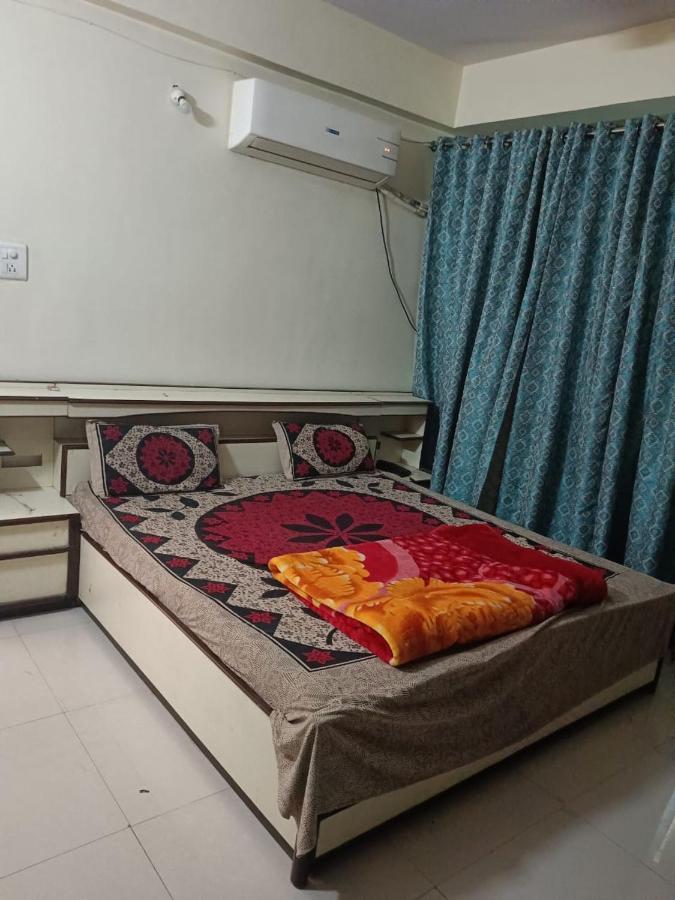 Hotel Mahati Indore Extérieur photo